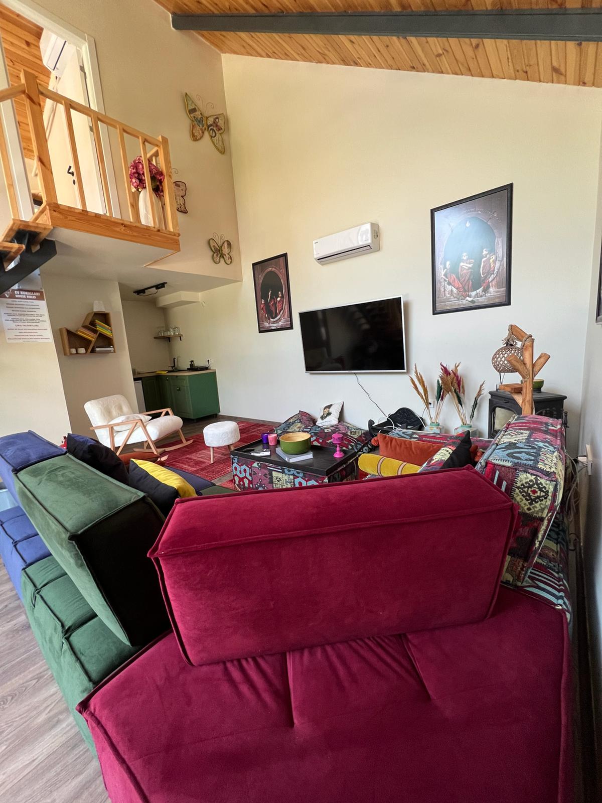 Velora Delüxe- Cosmos