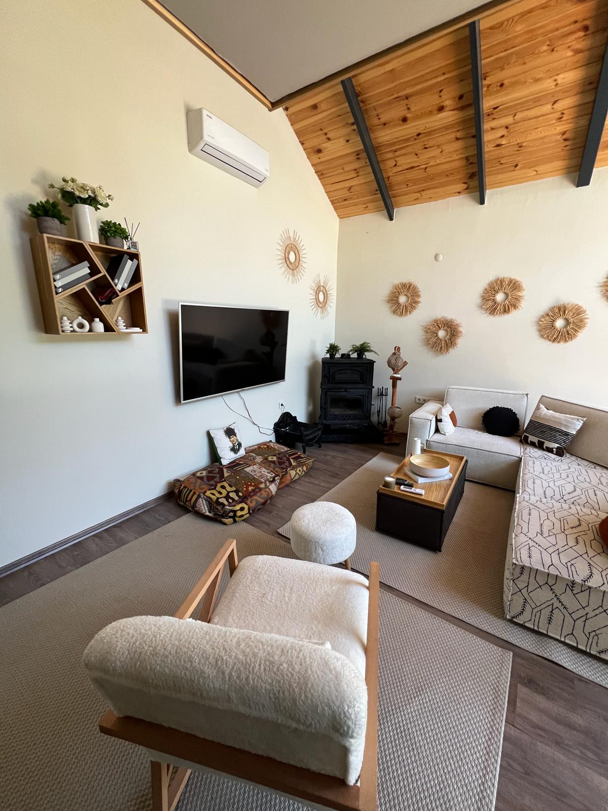 Velora Delüxe- Cosmos